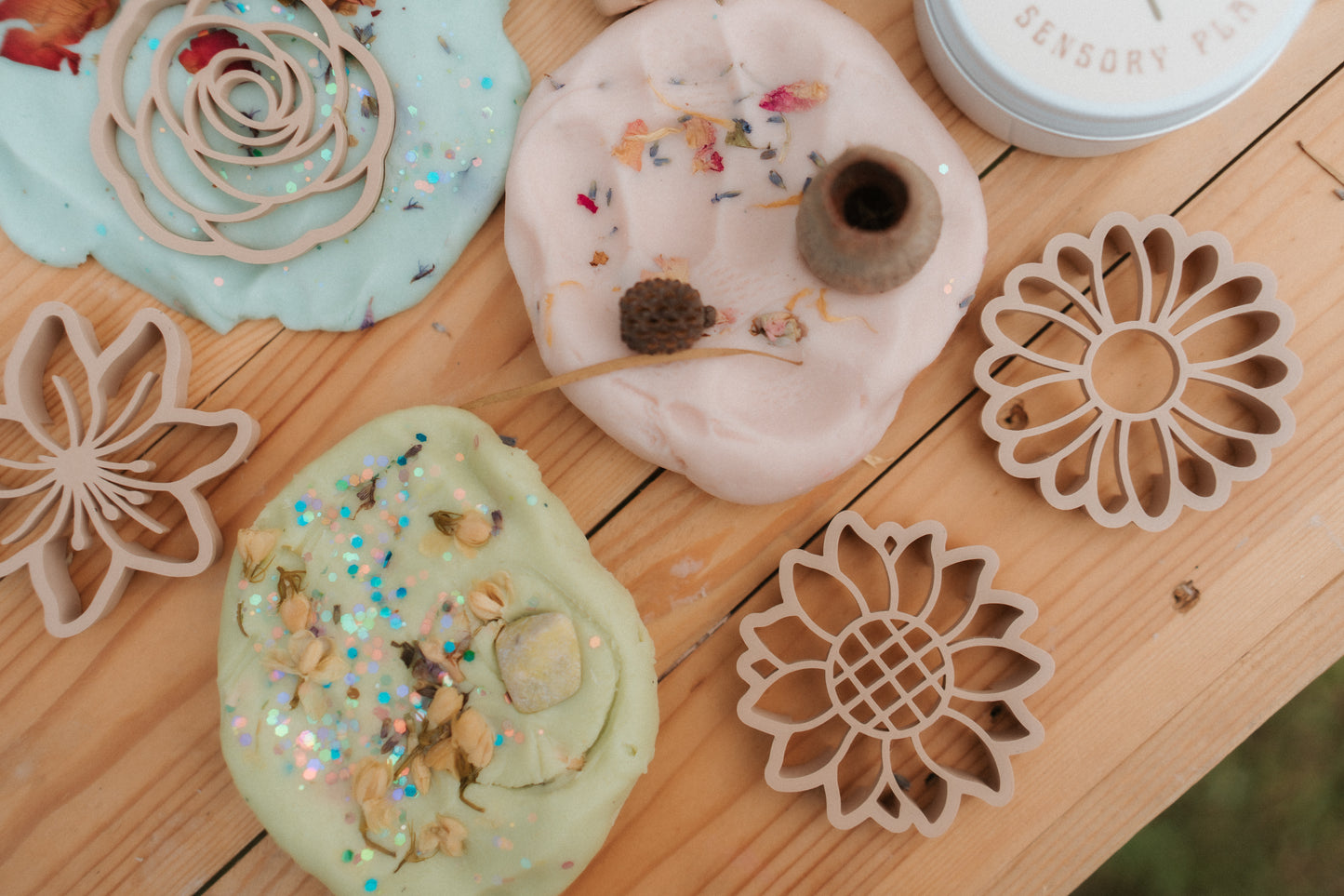 Mixed Flower Cutter Set - Eco Playdough Tools